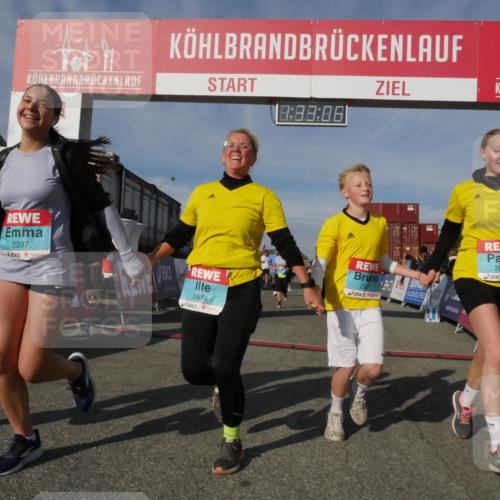03.10.2025 - Köhlbrandbrückenlauf Matties Gatica Varas http://msf.ph/oto/9170956 03.10.2025 10:33:08 Ziel 1851, 2550, 2553, 2619, 2631, 2646, 2894, 2895 meine-sportfotos.de