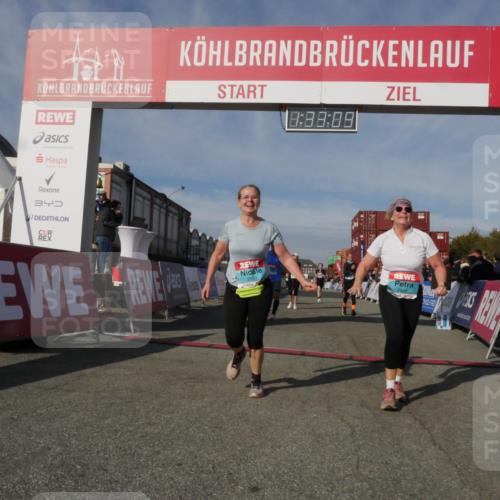 03.10.2025 - Köhlbrandbrückenlauf Matties Gatica Varas http://msf.ph/oto/9170963 03.10.2025 10:33:11 Ziel 1851, 2359, 2550, 2553, 2576, 2619, 2631, 2646 meine-sportfotos.de