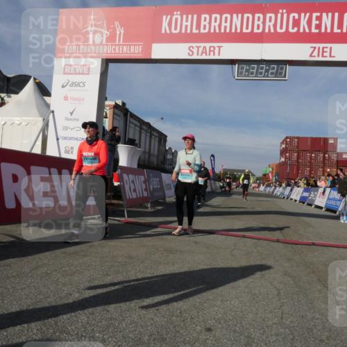 03.10.2025 - Köhlbrandbrückenlauf Matties Gatica Varas http://msf.ph/oto/9170987 03.10.2025 10:33:23 Ziel 2170, 2457, 3355, 3634, 3800 meine-sportfotos.de