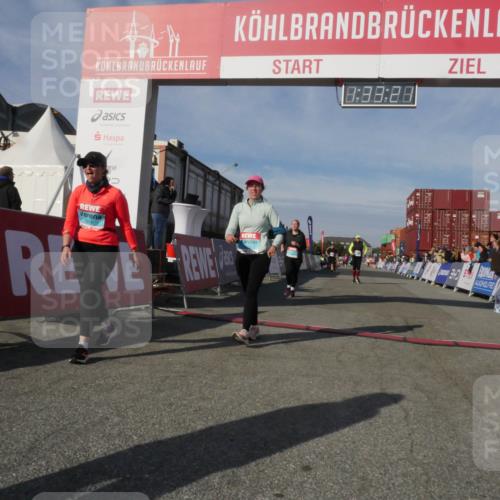 03.10.2025 - Köhlbrandbrückenlauf Matties Gatica Varas http://msf.ph/oto/9170988 03.10.2025 10:33:23 Ziel 2170, 2457, 3355, 3634, 3800 meine-sportfotos.de
