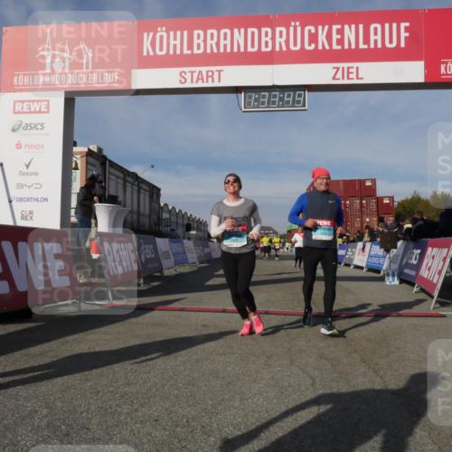 03.10.2025 - Köhlbrandbrückenlauf Matties Gatica Varas http://msf.ph/oto/9171033 03.10.2025 10:33:50 Ziel 1963, 2175, 2211, 2465, 2511, 2654, 2838, 3254 meine-sportfotos.de