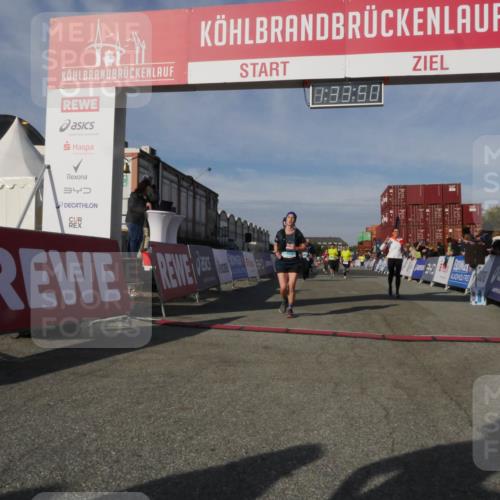 03.10.2025 - Köhlbrandbrückenlauf Matties Gatica Varas http://msf.ph/oto/9171037 03.10.2025 10:33:52 Ziel 1963, 2175, 2211, 2465, 2511, 2654, 2838, 3254 meine-sportfotos.de