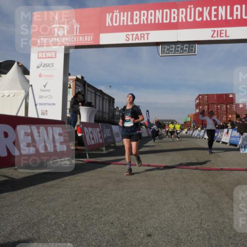 03.10.2025 - Köhlbrandbrückenlauf Matties Gatica Varas http://msf.ph/oto/9171039 03.10.2025 10:33:53 Ziel 1963, 2175, 2211, 2465, 2511, 2838, 3254 meine-sportfotos.de