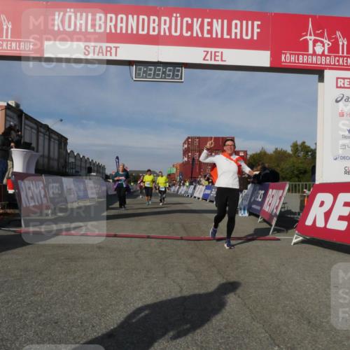 03.10.2025 - Köhlbrandbrückenlauf Matties Gatica Varas http://msf.ph/oto/9171043 03.10.2025 10:33:55 Ziel 1963, 2175, 2211, 2465, 2511, 2838, 3254 meine-sportfotos.de