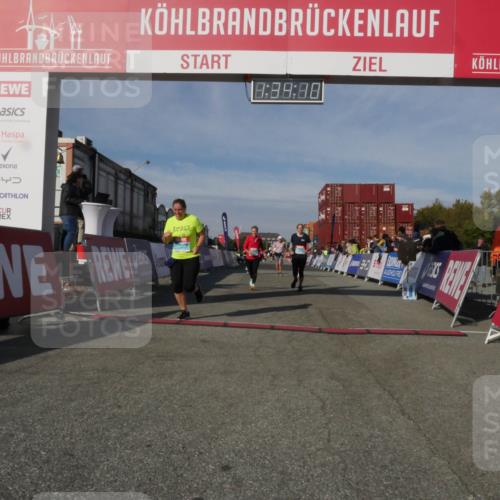 03.10.2025 - Köhlbrandbrückenlauf Matties Gatica Varas http://msf.ph/oto/9171070 03.10.2025 10:34:12 Ziel 1800, 1991, 2600, 2652, 3142, 3604 meine-sportfotos.de
