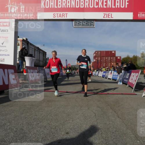 03.10.2025 - Köhlbrandbrückenlauf Matties Gatica Varas http://msf.ph/oto/9171076 03.10.2025 10:34:14 Ziel 1991, 2530, 2600, 2652, 3142, 3604 meine-sportfotos.de