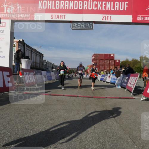 03.10.2025 - Köhlbrandbrückenlauf Matties Gatica Varas http://msf.ph/oto/9171080 03.10.2025 10:34:16 Ziel 1991, 2530, 2600, 2652 meine-sportfotos.de
