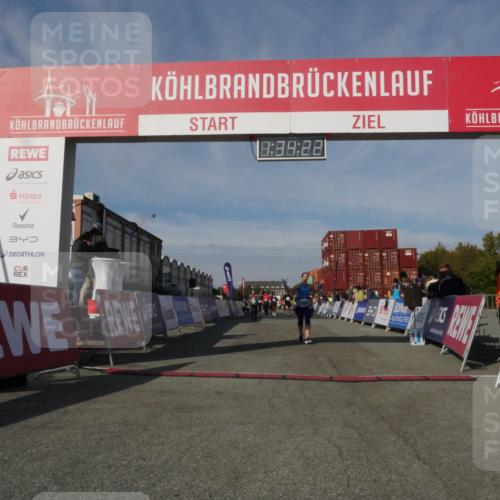 03.10.2025 - Köhlbrandbrückenlauf Matties Gatica Varas http://msf.ph/oto/9171090 03.10.2025 10:34:24 Ziel 1497, 1606, 2530, 2578, 3388 meine-sportfotos.de