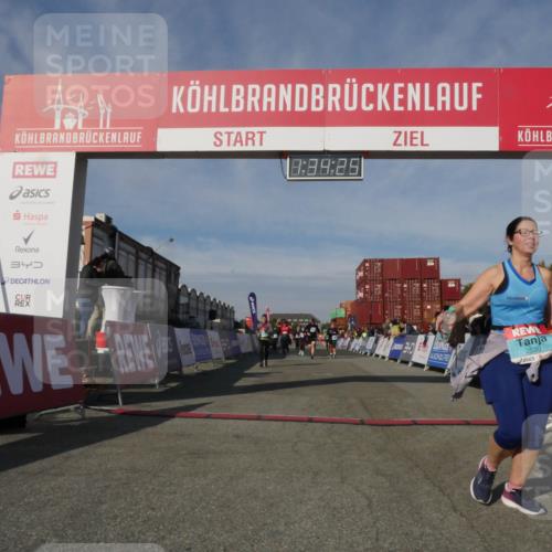 03.10.2025 - Köhlbrandbrückenlauf Matties Gatica Varas http://msf.ph/oto/9171096 03.10.2025 10:34:27 Ziel 1497, 1606, 2271, 2311, 2578, 3388 meine-sportfotos.de