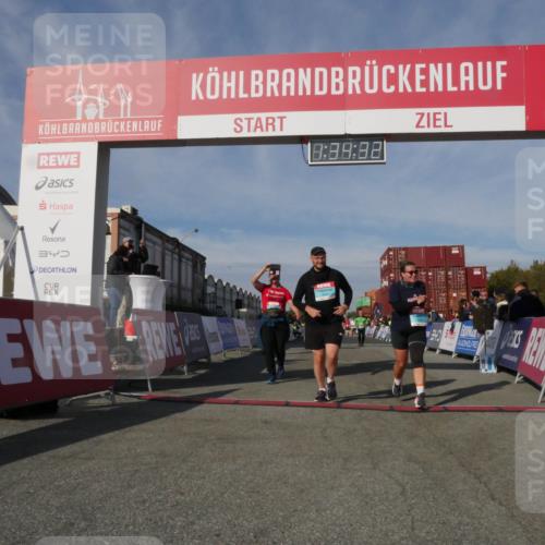 03.10.2025 - Köhlbrandbrückenlauf Matties Gatica Varas http://msf.ph/oto/9171111 03.10.2025 10:34:34 Ziel 1497, 1606, 2011, 2020, 2271, 2311, 2578, 3324 meine-sportfotos.de