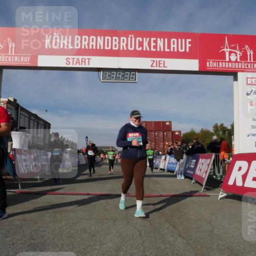 03.10.2025 - Köhlbrandbrückenlauf Matties Gatica Varas http://msf.ph/oto/9171119 03.10.2025 10:34:38 Ziel 2011, 2020, 2271, 3324, 3439, 3453 meine-sportfotos.de