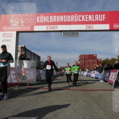 03.10.2025 - Köhlbrandbrückenlauf Matties Gatica Varas http://msf.ph/oto/9171125 03.10.2025 10:34:41 Ziel 1475, 1546, 1961, 2011, 2020, 2062, 2233, 3439, 3453 meine-sportfotos.de