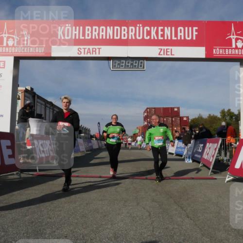 03.10.2025 - Köhlbrandbrückenlauf Matties Gatica Varas http://msf.ph/oto/9171127 03.10.2025 10:34:42 Ziel 1475, 1546, 1961, 2011, 2020, 2062, 2233, 3439, 3453 meine-sportfotos.de