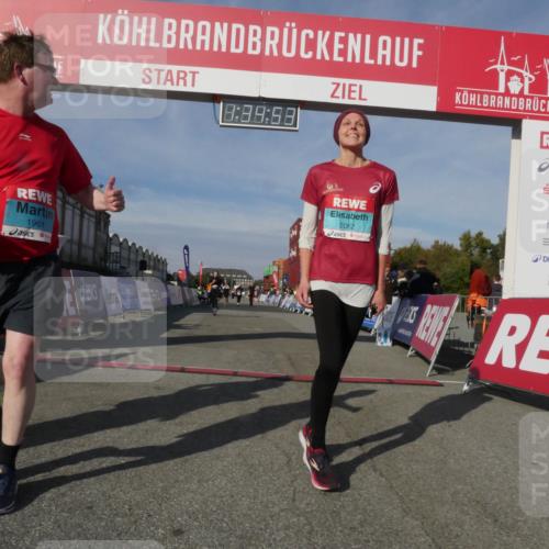03.10.2025 - Köhlbrandbrückenlauf Matties Gatica Varas http://msf.ph/oto/9171149 03.10.2025 10:34:55 Ziel 2771, 3551, 3553 meine-sportfotos.de
