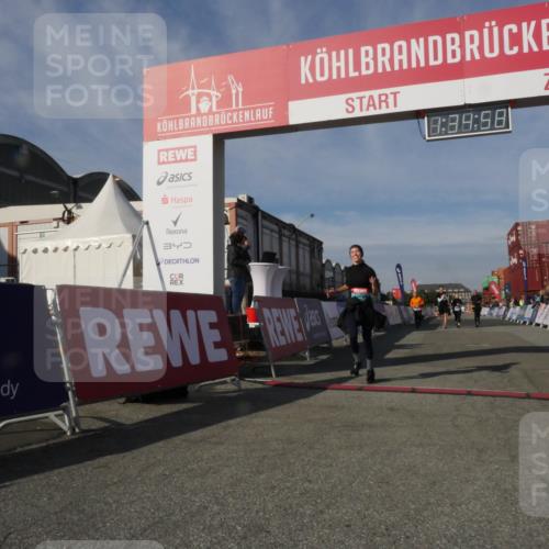 03.10.2025 - Köhlbrandbrückenlauf Matties Gatica Varas http://msf.ph/oto/9171158 03.10.2025 10:35:00 Ziel 2771, 3551, 3552, 3553, 3673 meine-sportfotos.de