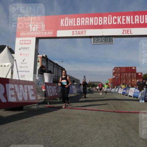 03.10.2025 - Köhlbrandbrückenlauf Matties Gatica Varas http://msf.ph/oto/9171187 03.10.2025 10:35:19 Ziel 1728, 1750, 2667, 3588 meine-sportfotos.de