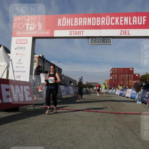 03.10.2025 - Köhlbrandbrückenlauf Matties Gatica Varas http://msf.ph/oto/9171188 03.10.2025 10:35:20 Ziel 1750, 2667, 3588 meine-sportfotos.de