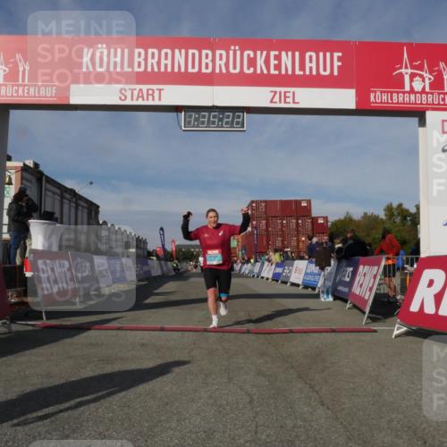 03.10.2025 - Köhlbrandbrückenlauf Matties Gatica Varas http://msf.ph/oto/9171198 03.10.2025 10:35:24 Ziel 2667 meine-sportfotos.de