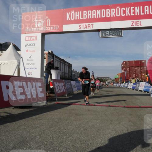 03.10.2025 - Köhlbrandbrückenlauf Matties Gatica Varas http://msf.ph/oto/9171223 03.10.2025 10:35:43 Ziel 2232, 2397, 2755, 2924, 2936 meine-sportfotos.de
