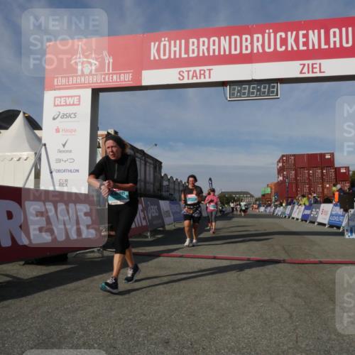 03.10.2025 - Köhlbrandbrückenlauf Matties Gatica Varas http://msf.ph/oto/9171226 03.10.2025 10:35:44 Ziel 2232, 2755, 2924, 2936 meine-sportfotos.de