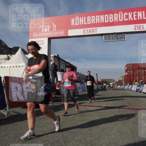 03.10.2025 - Köhlbrandbrückenlauf Matties Gatica Varas http://msf.ph/oto/9171232 03.10.2025 10:35:47 Ziel 1729, 2232, 2558, 2755, 2924 meine-sportfotos.de