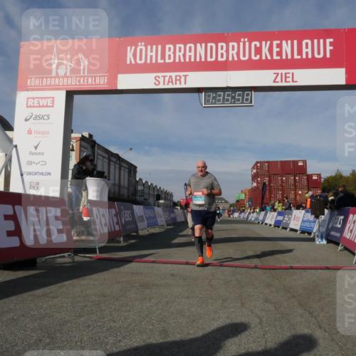 03.10.2025 - Köhlbrandbrückenlauf Matties Gatica Varas http://msf.ph/oto/9171259 03.10.2025 10:36:00 Ziel 2148, 2418, 2474, 2513 meine-sportfotos.de