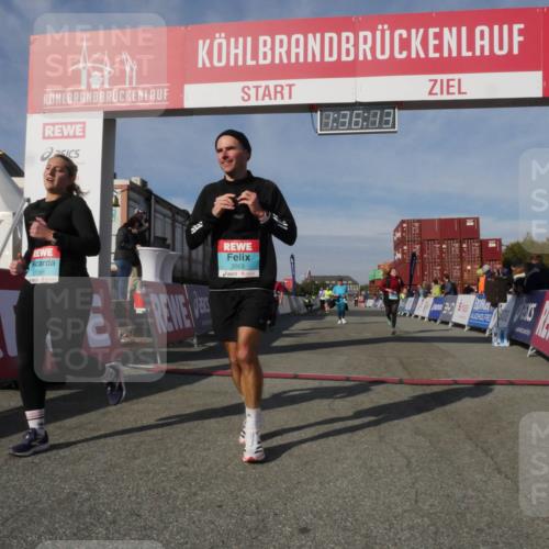 03.10.2025 - Köhlbrandbrückenlauf Matties Gatica Varas http://msf.ph/oto/9171290 03.10.2025 10:36:15 Ziel 1837, 2161, 2344, 2427, 2476 meine-sportfotos.de