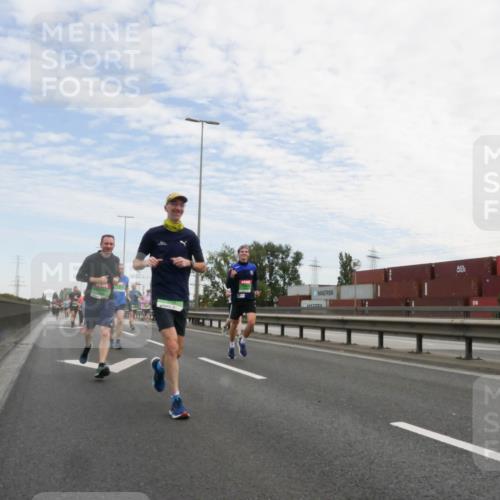 03.10.2025 - Köhlbrandbrückenlauf Matties Gatica Varas http://msf.ph/oto/9171295 03.10.2025 15:16:09 Position 3  meine-sportfotos.de