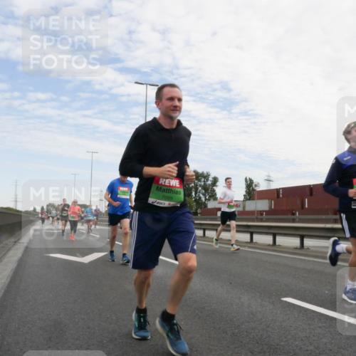 03.10.2025 - Köhlbrandbrückenlauf Matties Gatica Varas http://msf.ph/oto/9171300 03.10.2025 15:16:10 Position 3 7099 meine-sportfotos.de