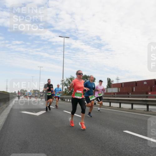 03.10.2025 - Köhlbrandbrückenlauf Matties Gatica Varas http://msf.ph/oto/9171311 03.10.2025 15:16:13 Position 3  meine-sportfotos.de