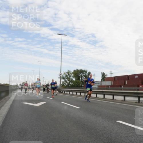 03.10.2025 - Köhlbrandbrückenlauf Matties Gatica Varas http://msf.ph/oto/9171328 03.10.2025 15:16:17 Position 3 99 meine-sportfotos.de