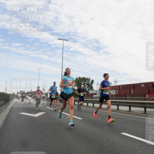 03.10.2025 - Köhlbrandbrückenlauf Matties Gatica Varas http://msf.ph/oto/9171338 03.10.2025 15:16:20 Position 3  meine-sportfotos.de