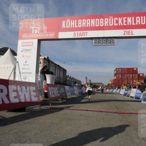 03.10.2025 - Köhlbrandbrückenlauf Matties Gatica Varas http://msf.ph/oto/9171342 03.10.2025 10:36:30 Ziel 2475, 3258 meine-sportfotos.de