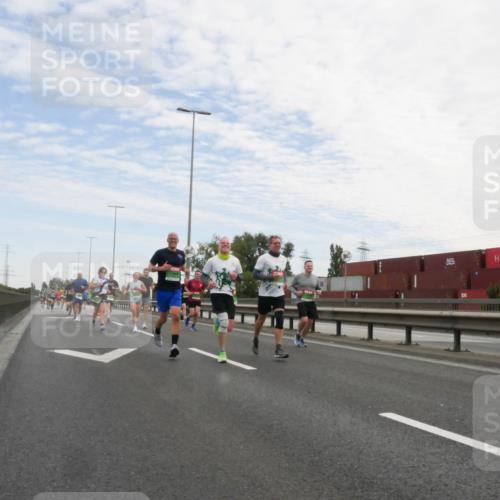 03.10.2025 - Köhlbrandbrückenlauf Matties Gatica Varas http://msf.ph/oto/9171385 03.10.2025 15:16:32 Position 3  meine-sportfotos.de