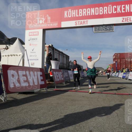 03.10.2025 - Köhlbrandbrückenlauf Matties Gatica Varas http://msf.ph/oto/9171389 03.10.2025 10:36:45 Ziel 1819, 1982, 2331, 2780, 3094, 3225, 3311 meine-sportfotos.de