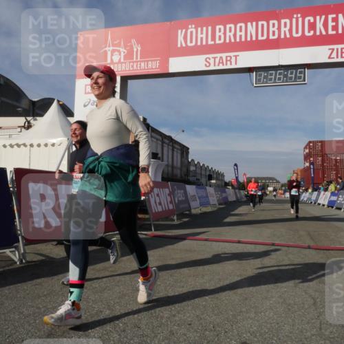 03.10.2025 - Köhlbrandbrückenlauf Matties Gatica Varas http://msf.ph/oto/9171395 03.10.2025 10:36:47 Ziel 1982, 2780, 3094, 3225, 3311 meine-sportfotos.de