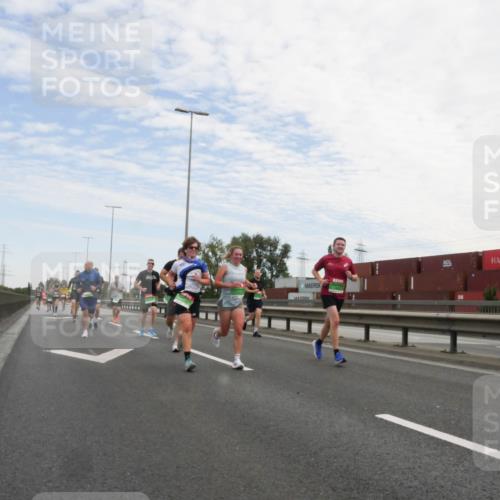 03.10.2025 - Köhlbrandbrückenlauf Matties Gatica Varas http://msf.ph/oto/9171396 03.10.2025 15:16:35 Position 3  meine-sportfotos.de