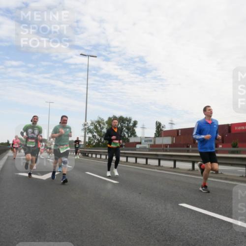 03.10.2025 - Köhlbrandbrückenlauf Matties Gatica Varas http://msf.ph/oto/9171438 03.10.2025 15:16:45 Position 3  meine-sportfotos.de