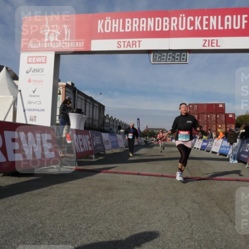 03.10.2025 - Köhlbrandbrückenlauf Matties Gatica Varas http://msf.ph/oto/9171448 03.10.2025 10:37:00 Ziel 2473, 2535, 3096 meine-sportfotos.de