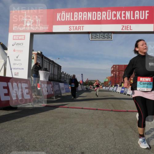 03.10.2025 - Köhlbrandbrückenlauf Matties Gatica Varas http://msf.ph/oto/9171454 03.10.2025 10:37:01 Ziel 2473, 3096, 3571 meine-sportfotos.de