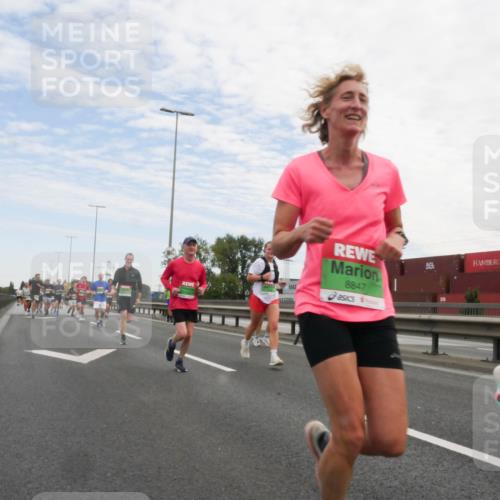 03.10.2025 - Köhlbrandbrückenlauf Matties Gatica Varas http://msf.ph/oto/9171464 03.10.2025 15:16:51 Position 3 8847 meine-sportfotos.de