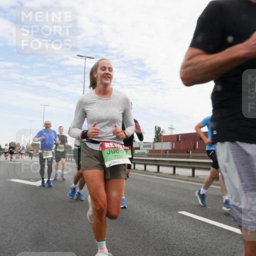 03.10.2025 - Köhlbrandbrückenlauf Matties Gatica Varas http://msf.ph/oto/9171500 03.10.2025 15:17:00 Position 3 7305, 7345 meine-sportfotos.de