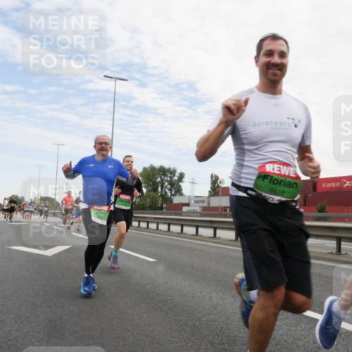 03.10.2025 - Köhlbrandbrückenlauf Matties Gatica Varas http://msf.ph/oto/9171504 03.10.2025 15:17:01 Position 3 9418 meine-sportfotos.de