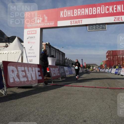 03.10.2025 - Köhlbrandbrückenlauf Matties Gatica Varas http://msf.ph/oto/9171521 03.10.2025 10:37:26 Ziel 2153, 2606 meine-sportfotos.de
