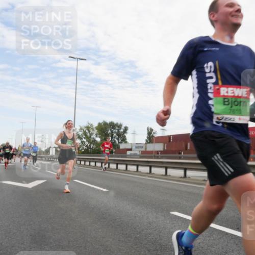03.10.2025 - Köhlbrandbrückenlauf Matties Gatica Varas http://msf.ph/oto/9171555 03.10.2025 15:17:13 Position 3 7810 meine-sportfotos.de