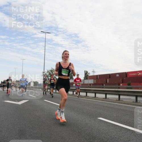 03.10.2025 - Köhlbrandbrückenlauf Matties Gatica Varas http://msf.ph/oto/9171559 03.10.2025 15:17:14 Position 3 7191 meine-sportfotos.de