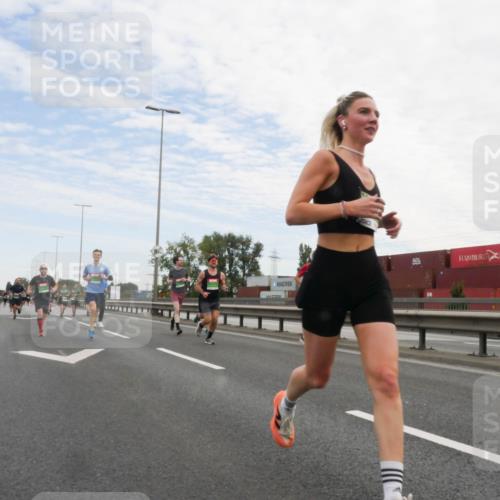 03.10.2025 - Köhlbrandbrückenlauf Matties Gatica Varas http://msf.ph/oto/9171562 03.10.2025 15:17:14 Position 3  meine-sportfotos.de