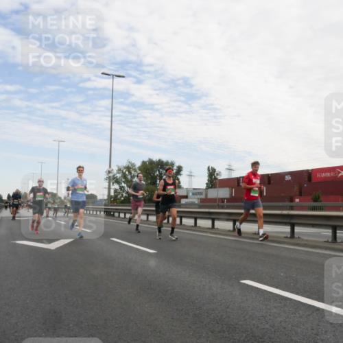 03.10.2025 - Köhlbrandbrückenlauf Matties Gatica Varas http://msf.ph/oto/9171564 03.10.2025 15:17:15 Position 3  meine-sportfotos.de