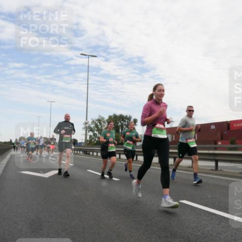 03.10.2025 - Köhlbrandbrückenlauf Matties Gatica Varas http://msf.ph/oto/9171592 03.10.2025 15:17:22 Position 3  meine-sportfotos.de