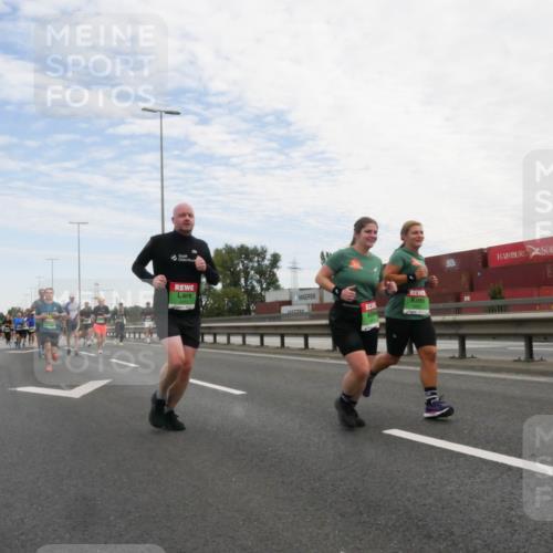 03.10.2025 - Köhlbrandbrückenlauf Matties Gatica Varas http://msf.ph/oto/9171597 03.10.2025 15:17:23 Position 3  meine-sportfotos.de